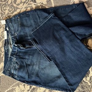 New with tags Maurice’s brand plus size 20W Non smoking, pet friendly home.